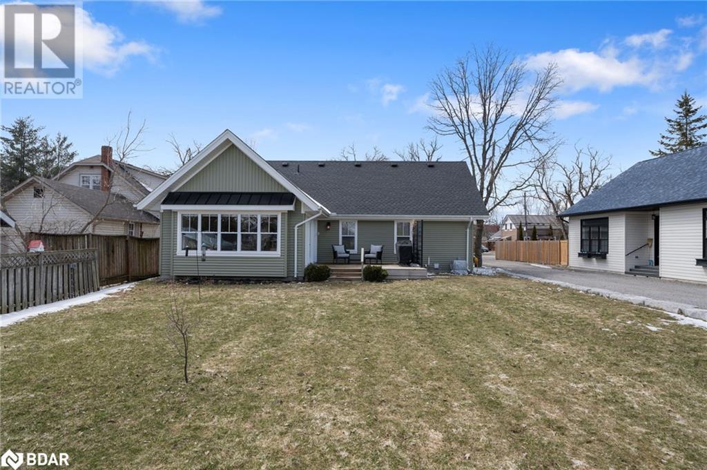 












60 NEED Street

,
Bobcaygeon,




Ontario
K0M1A0

