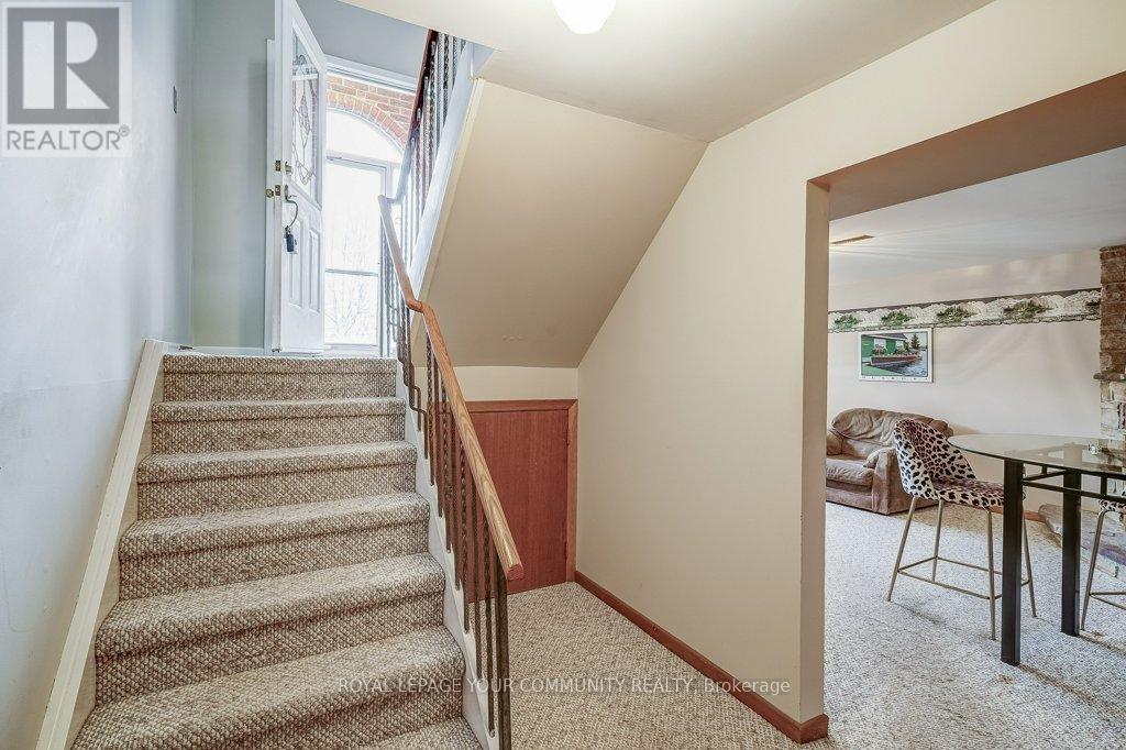 












366 COLBORNE STREET

,
Bradford West Gwillimbury,




Ontario
L3Z1C8

