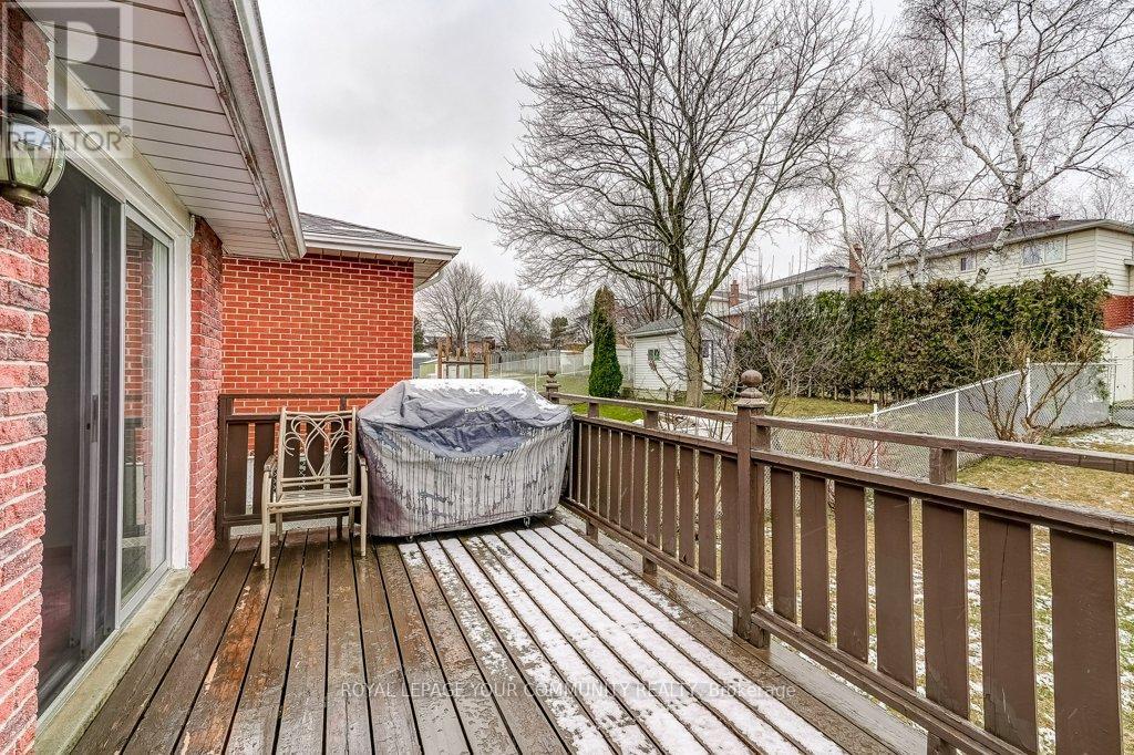 












366 COLBORNE STREET

,
Bradford West Gwillimbury,




Ontario
L3Z1C8

