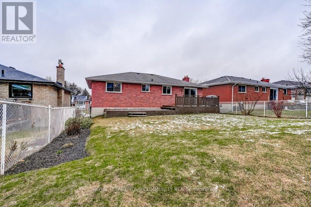












366 COLBORNE STREET

,
Bradford West Gwillimbury,




Ontario
L3Z1C8

