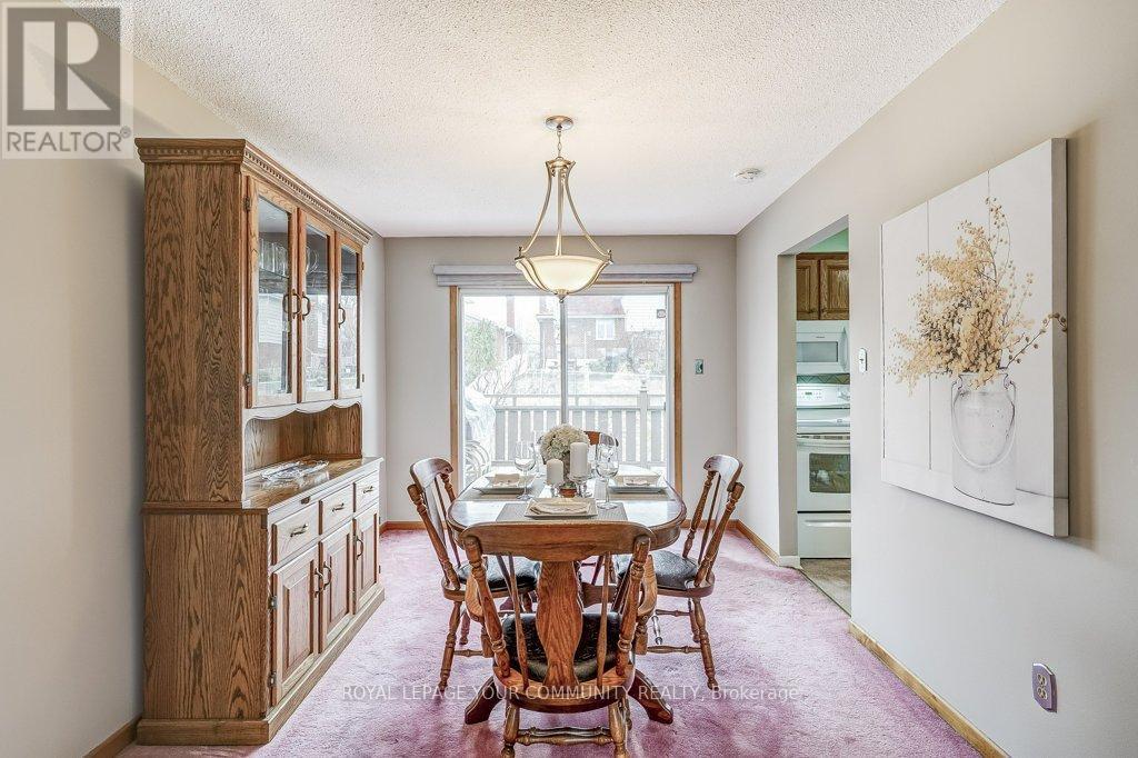 












366 COLBORNE STREET

,
Bradford West Gwillimbury,




Ontario
L3Z1C8

