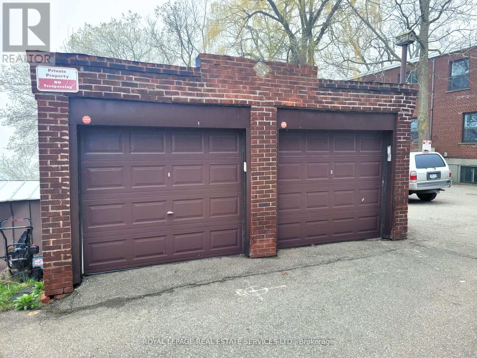 












2707 LAKE SHORE BOULEVARD W

,
Toronto,




Ontario
M8V1G6


