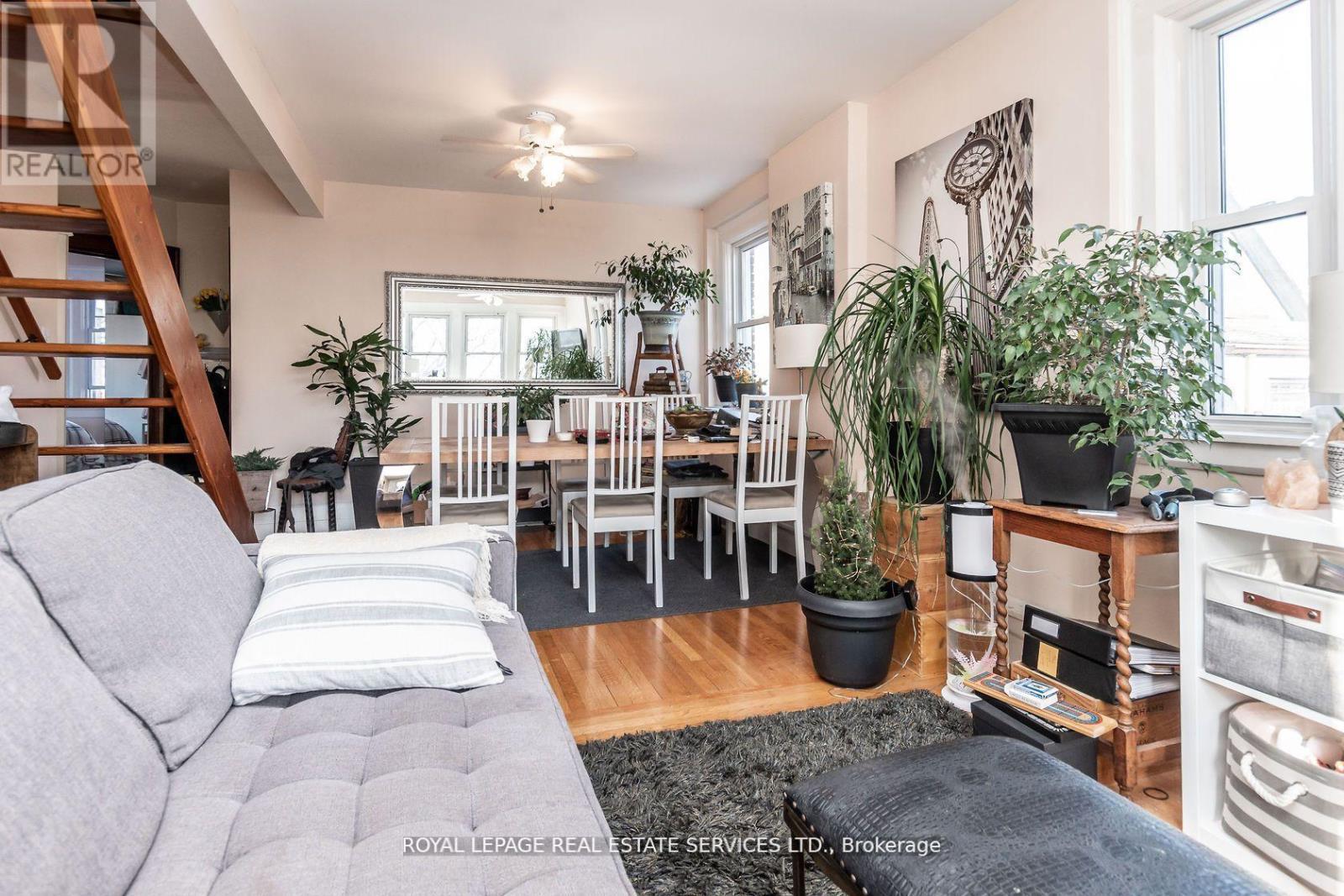 












2707 LAKE SHORE BOULEVARD W

,
Toronto,




Ontario
M8V1G6


