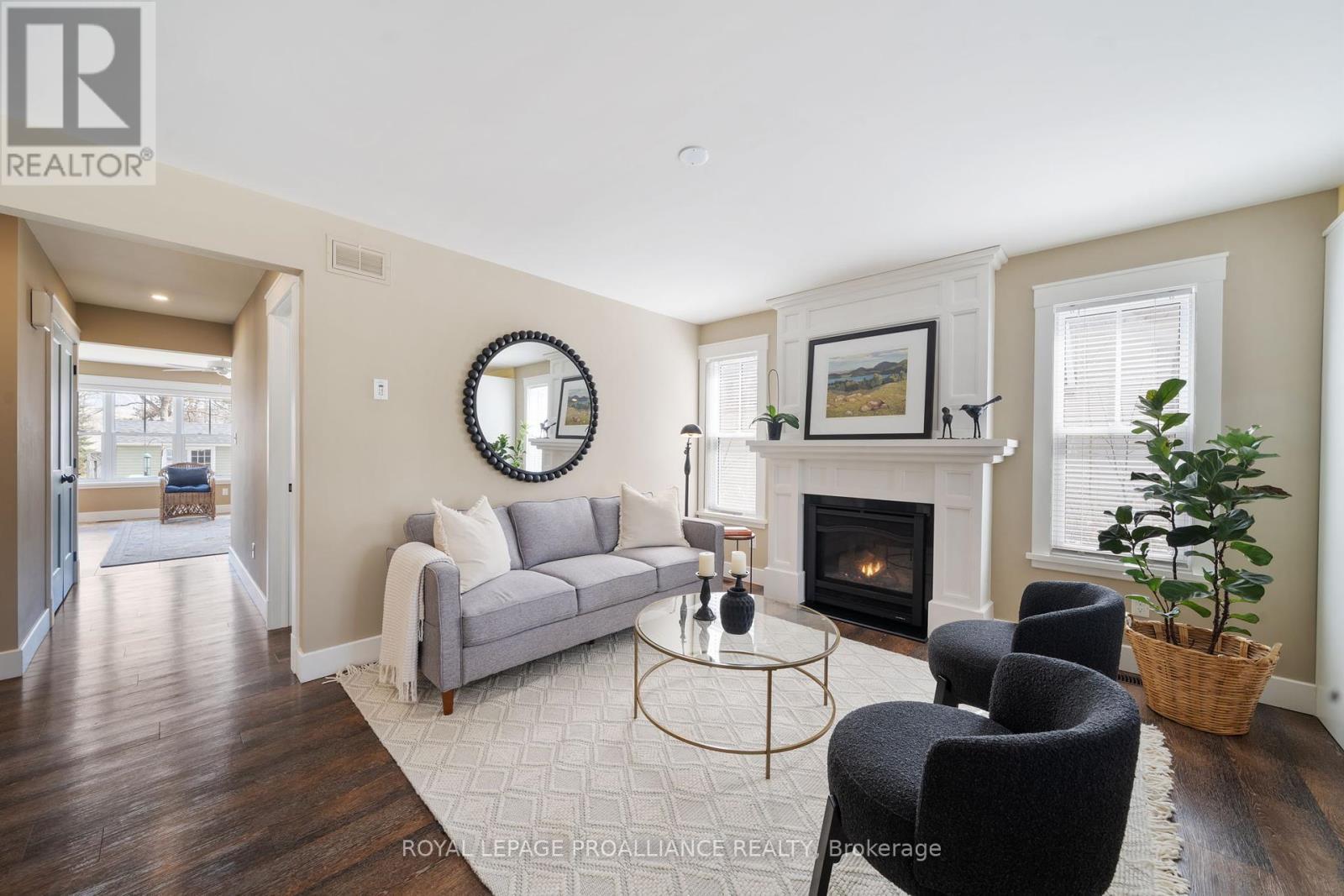 












60 NEED STREET

,
Kawartha Lakes (Bobcaygeon),




Ontario
K0M1A0

