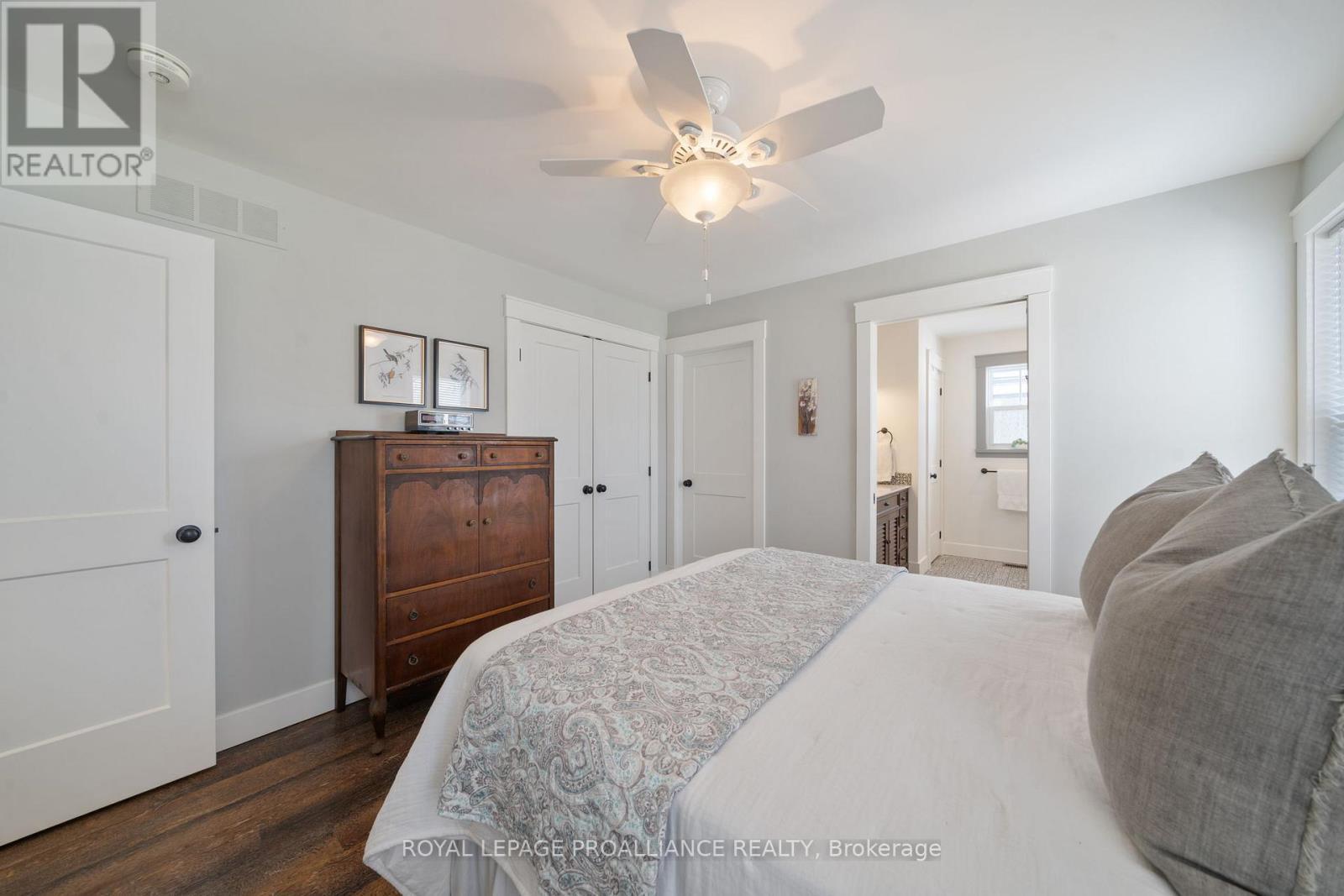 












60 NEED STREET

,
Kawartha Lakes (Bobcaygeon),




Ontario
K0M1A0

