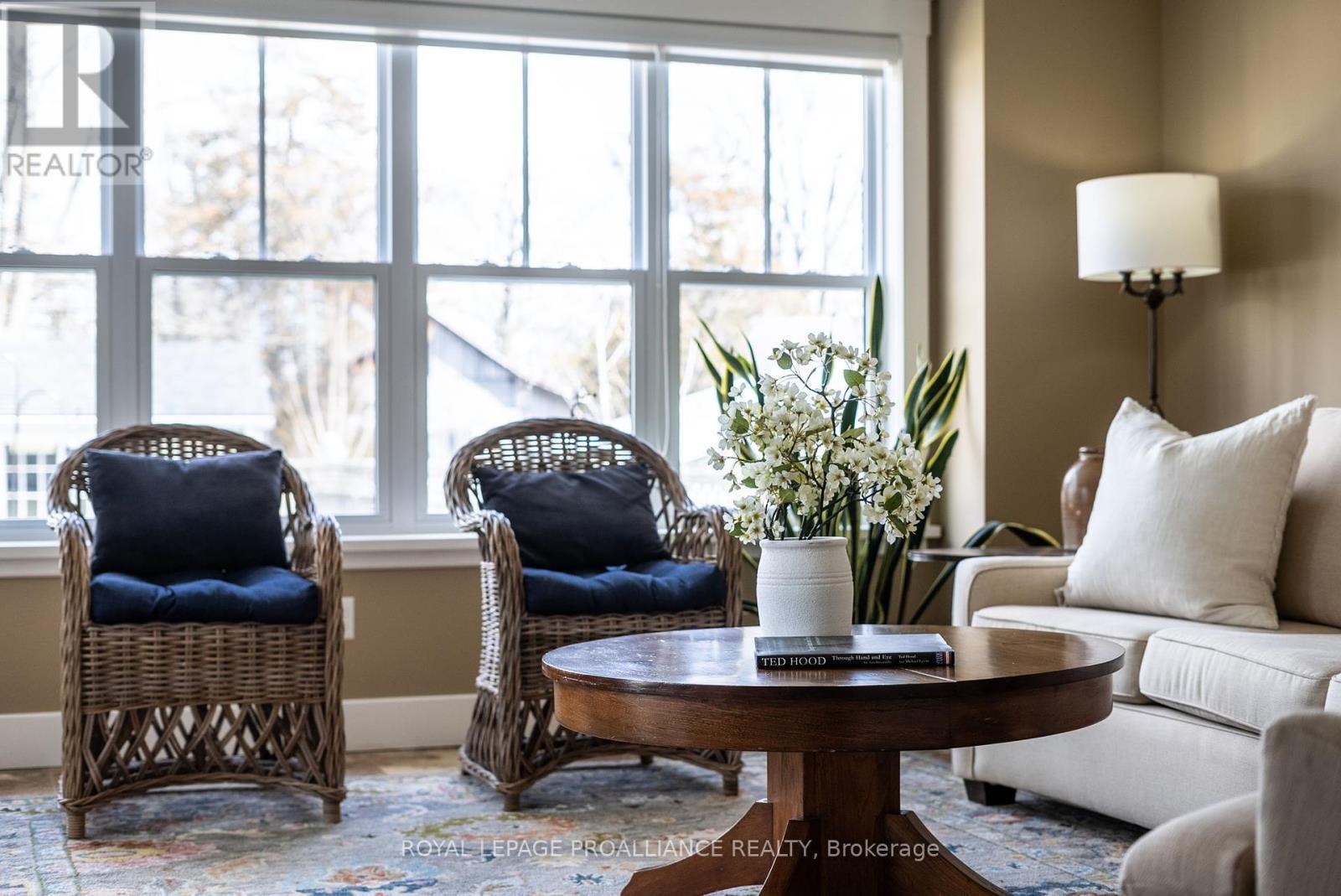 












60 NEED STREET

,
Kawartha Lakes (Bobcaygeon),




Ontario
K0M1A0

