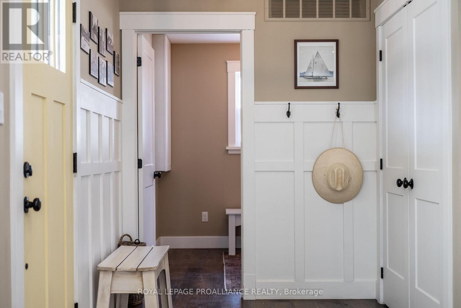 












60 NEED STREET

,
Kawartha Lakes (Bobcaygeon),




Ontario
K0M1A0

