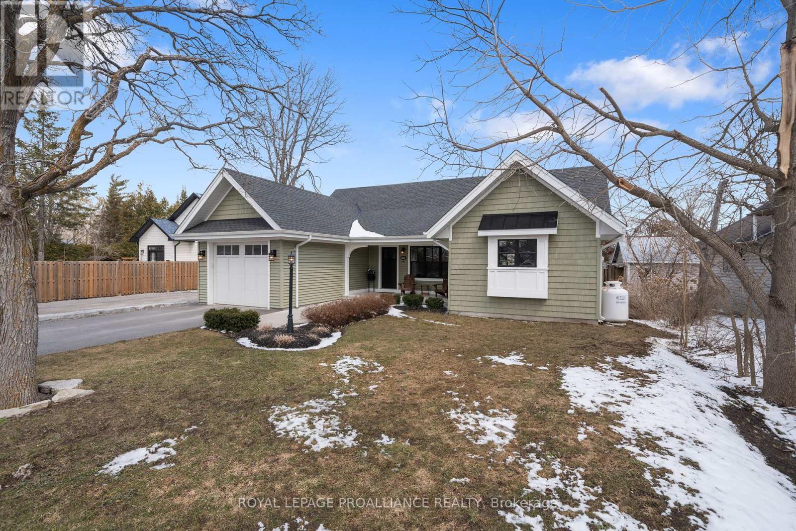 












60 NEED STREET

,
Kawartha Lakes (Bobcaygeon),




Ontario
K0M1A0

