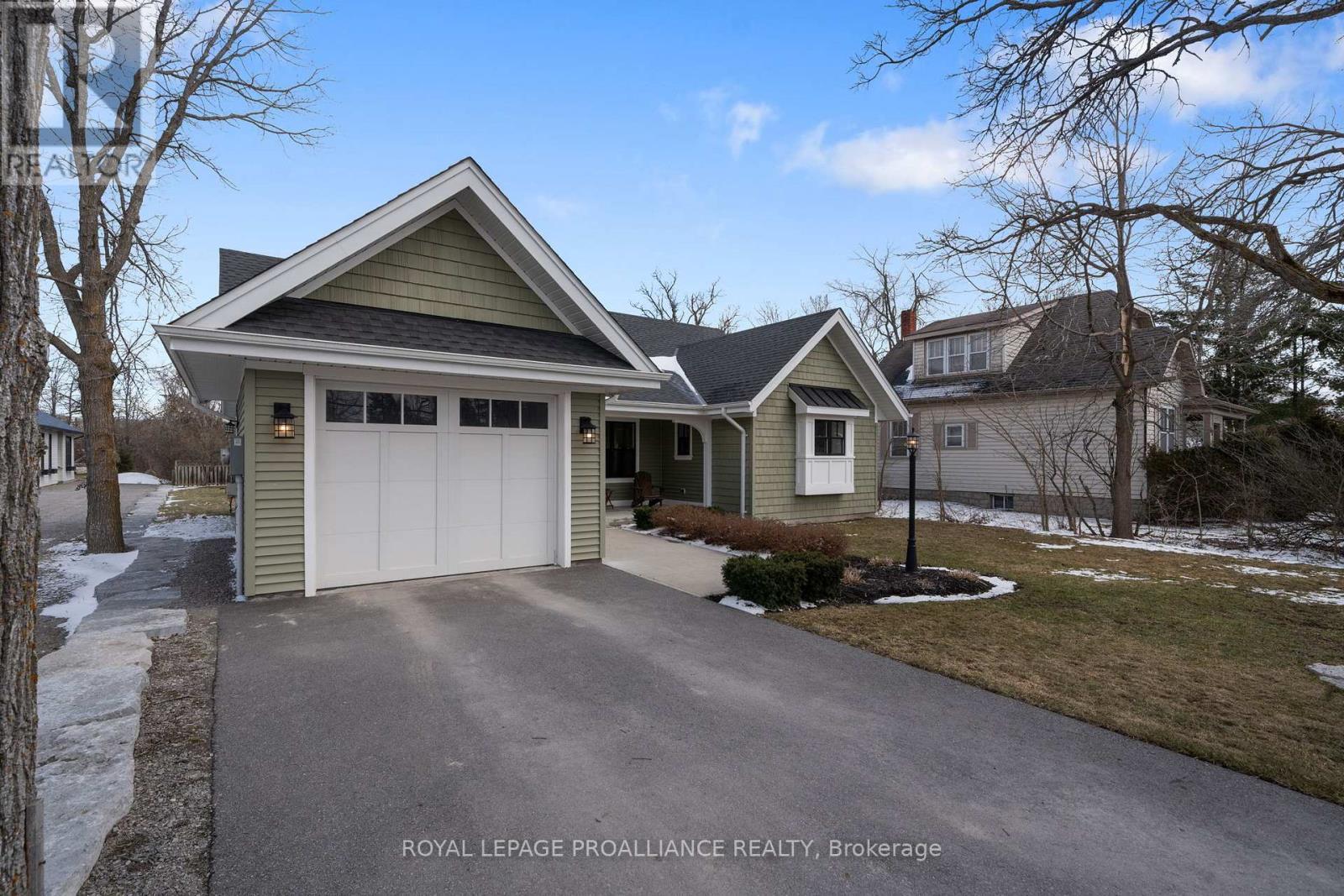 












60 NEED STREET

,
Kawartha Lakes (Bobcaygeon),




Ontario
K0M1A0

