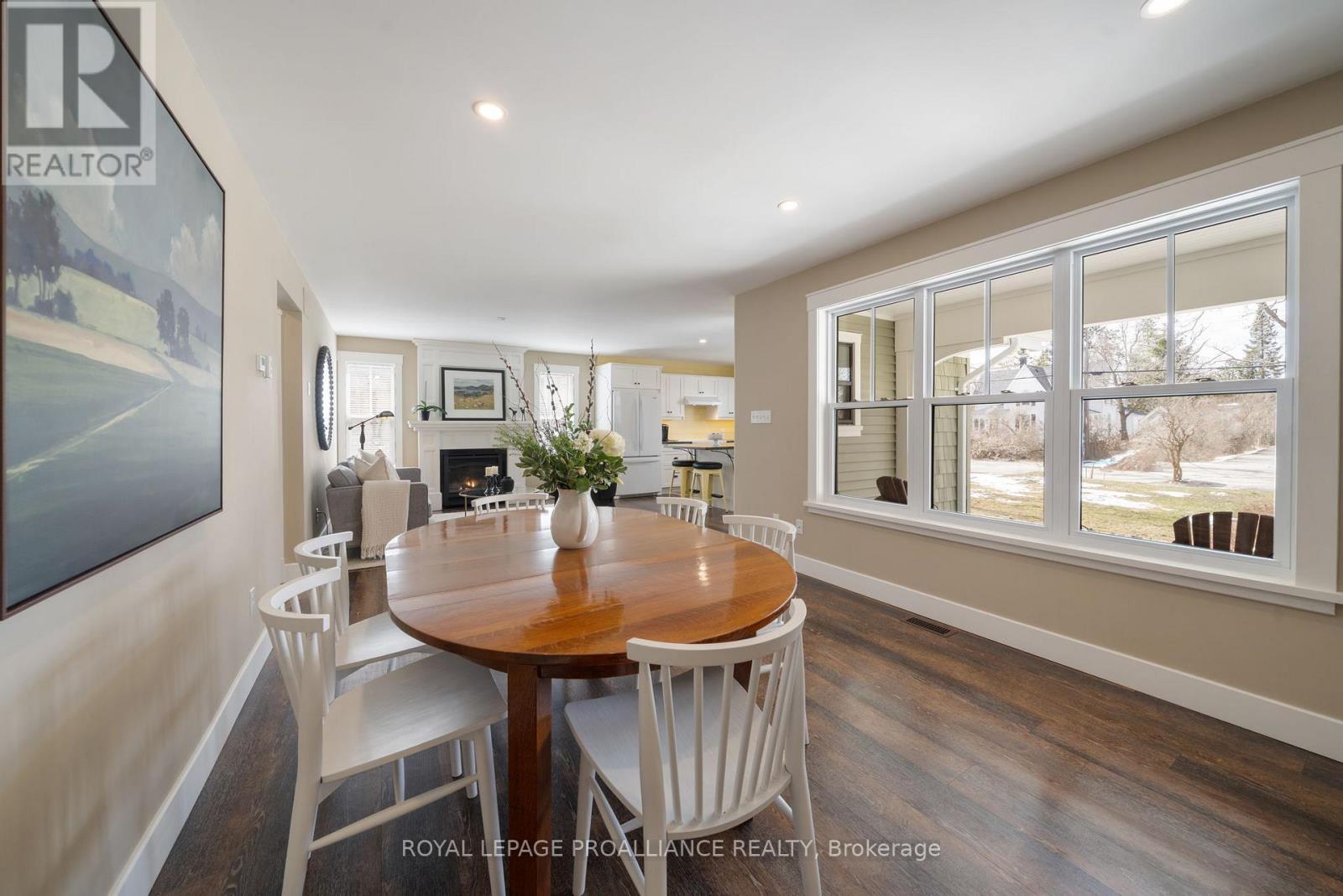 












60 NEED STREET

,
Kawartha Lakes (Bobcaygeon),




Ontario
K0M1A0

