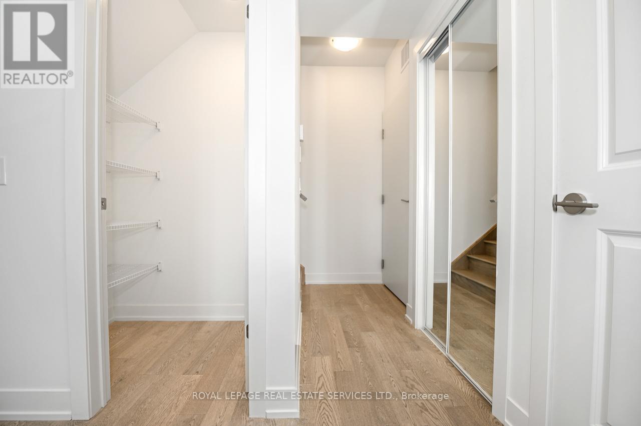 












251 - 1075 DOUGLAS MCCURDY COMMON

,
Mississauga,




Ontario
L5G0C6

