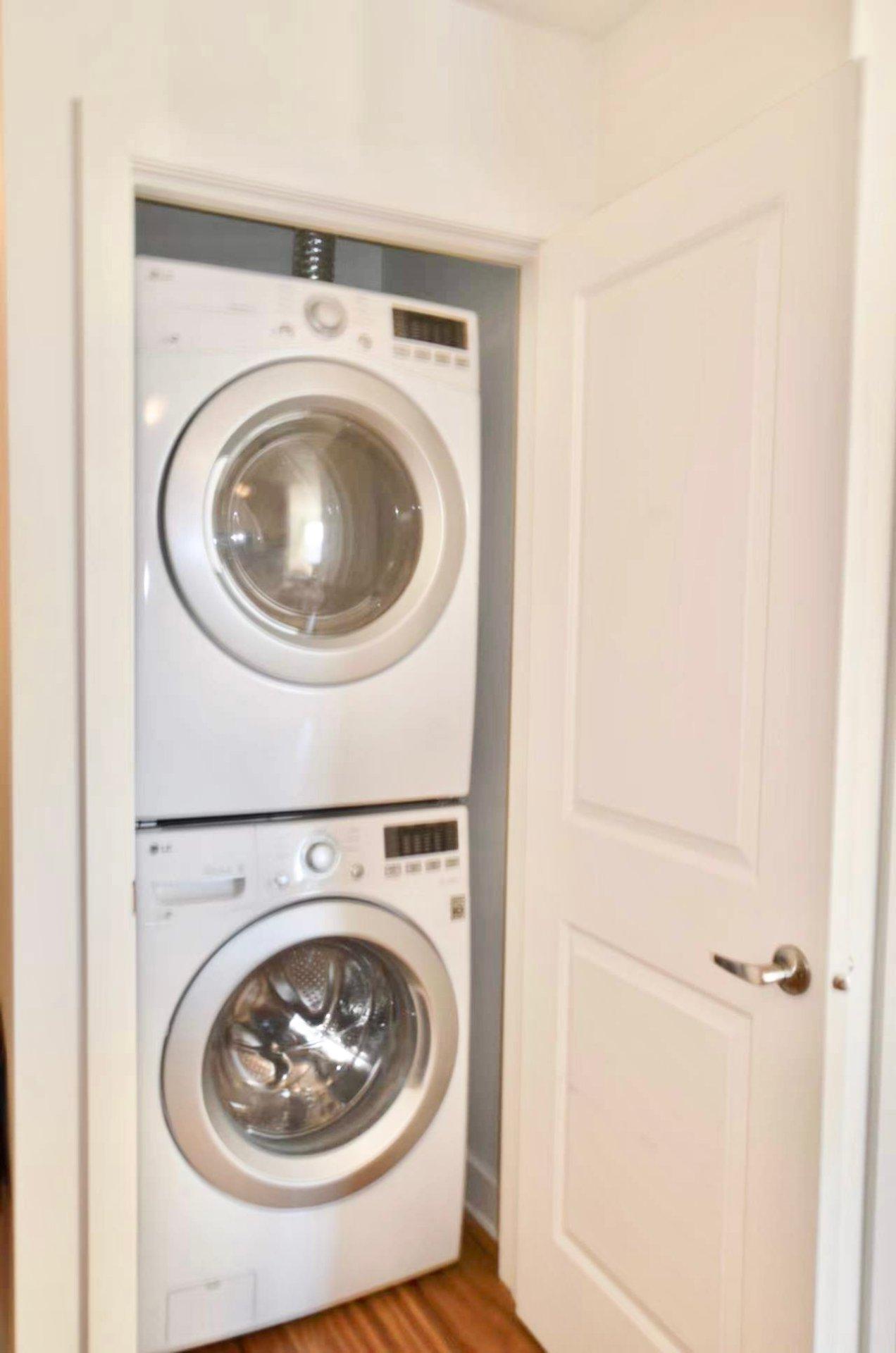









7040


Rue Allard

, 843,
Montréal (LaSalle),




QC
H8N0C9

