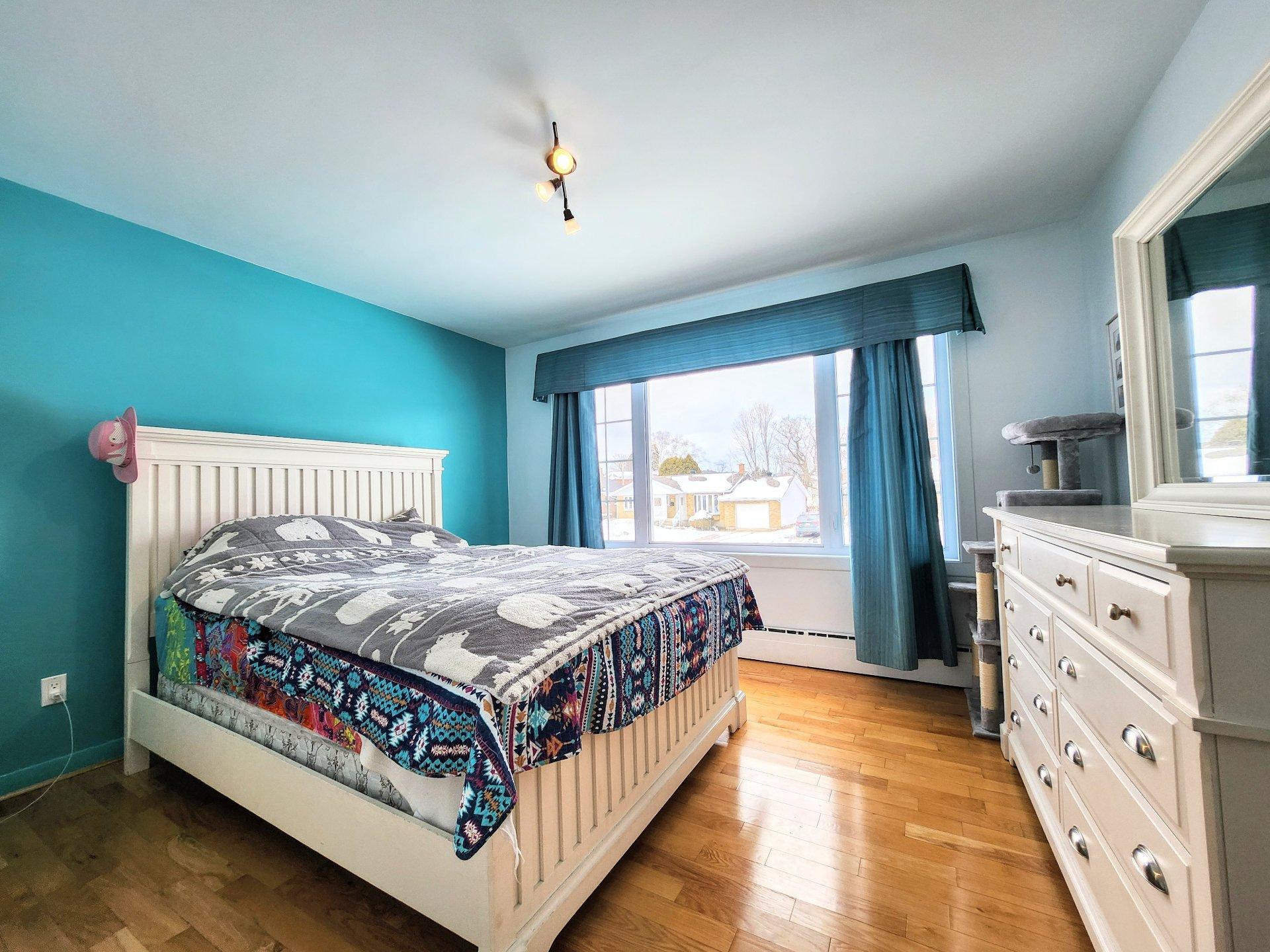 









69


9e Rue

,
Shawinigan,




QC
G9T4E9

