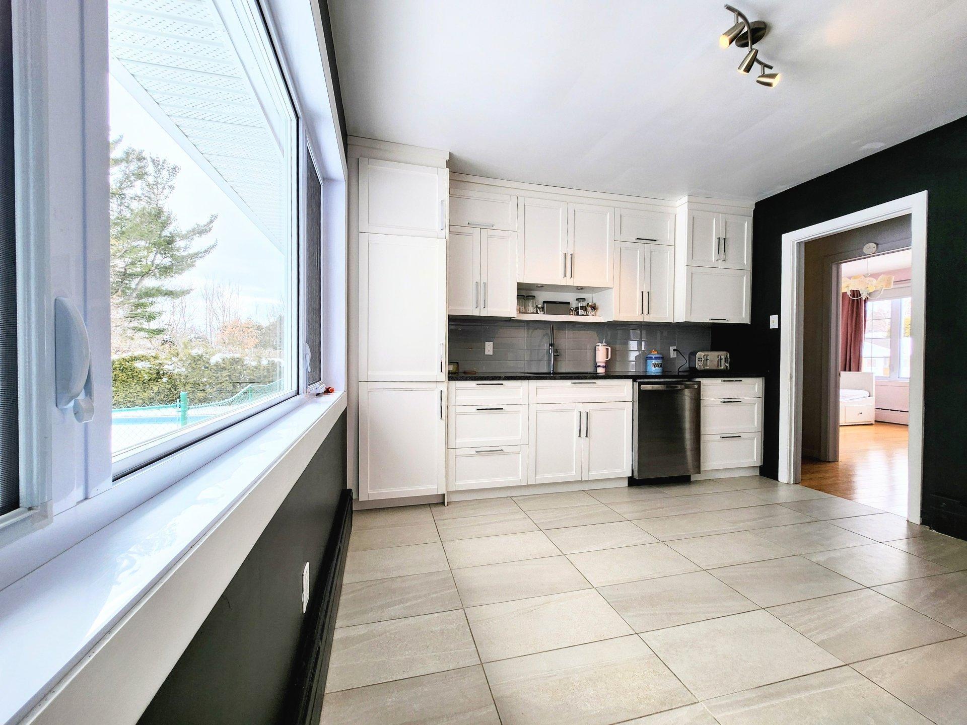 









69


9e Rue

,
Shawinigan,




QC
G9T4E9

