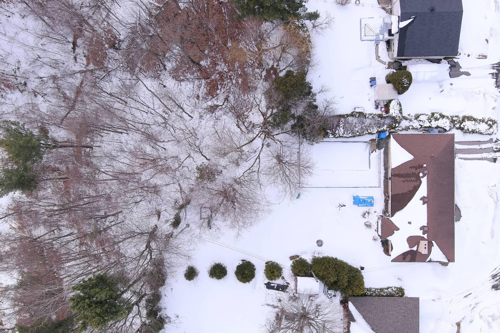









69


9e Rue

,
Shawinigan,




QC
G9T4E9

