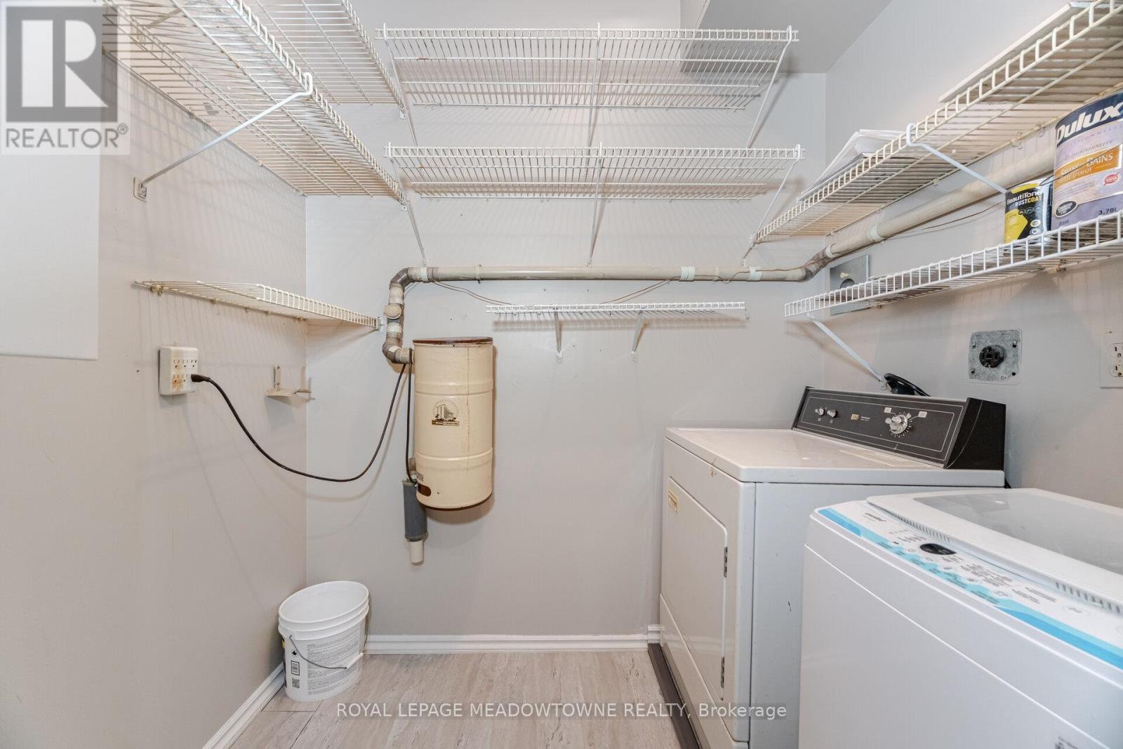 












106 - 100 COUNTY COURT BOULEVARD

,
Brampton,




Ontario
L6W3X1

