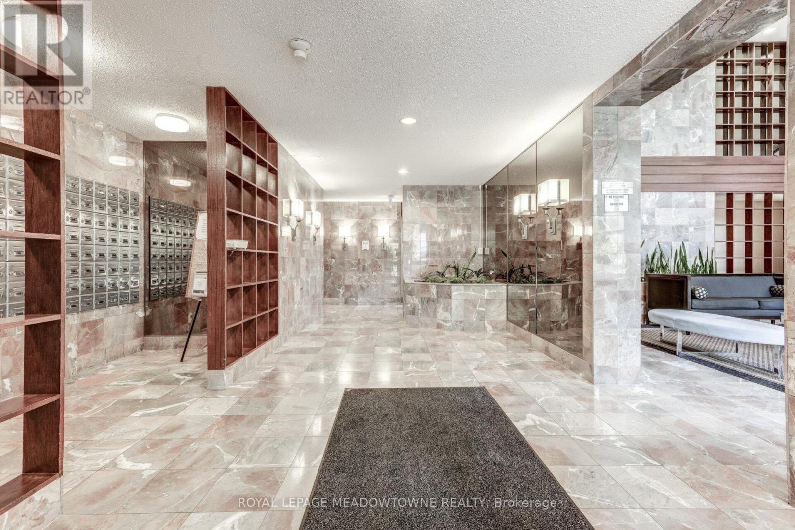 












106 - 100 COUNTY COURT BOULEVARD

,
Brampton,




Ontario
L6W3X1

