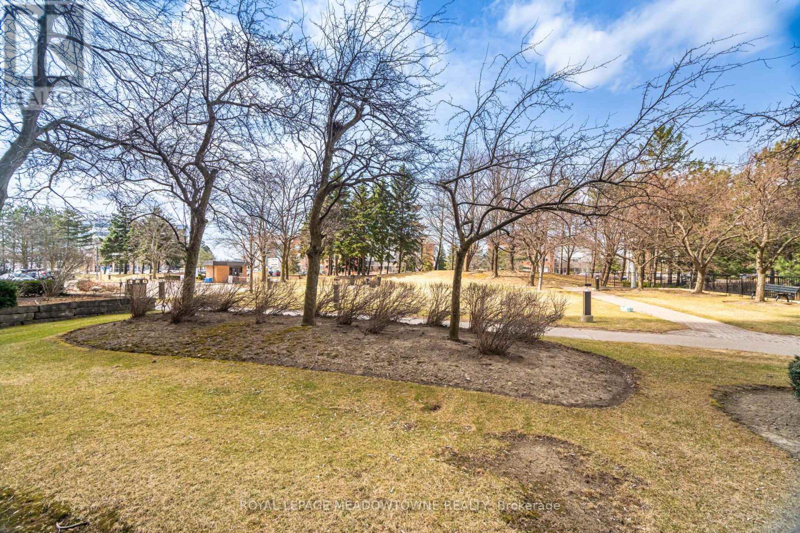 












106 - 100 COUNTY COURT BOULEVARD

,
Brampton,




Ontario
L6W3X1

