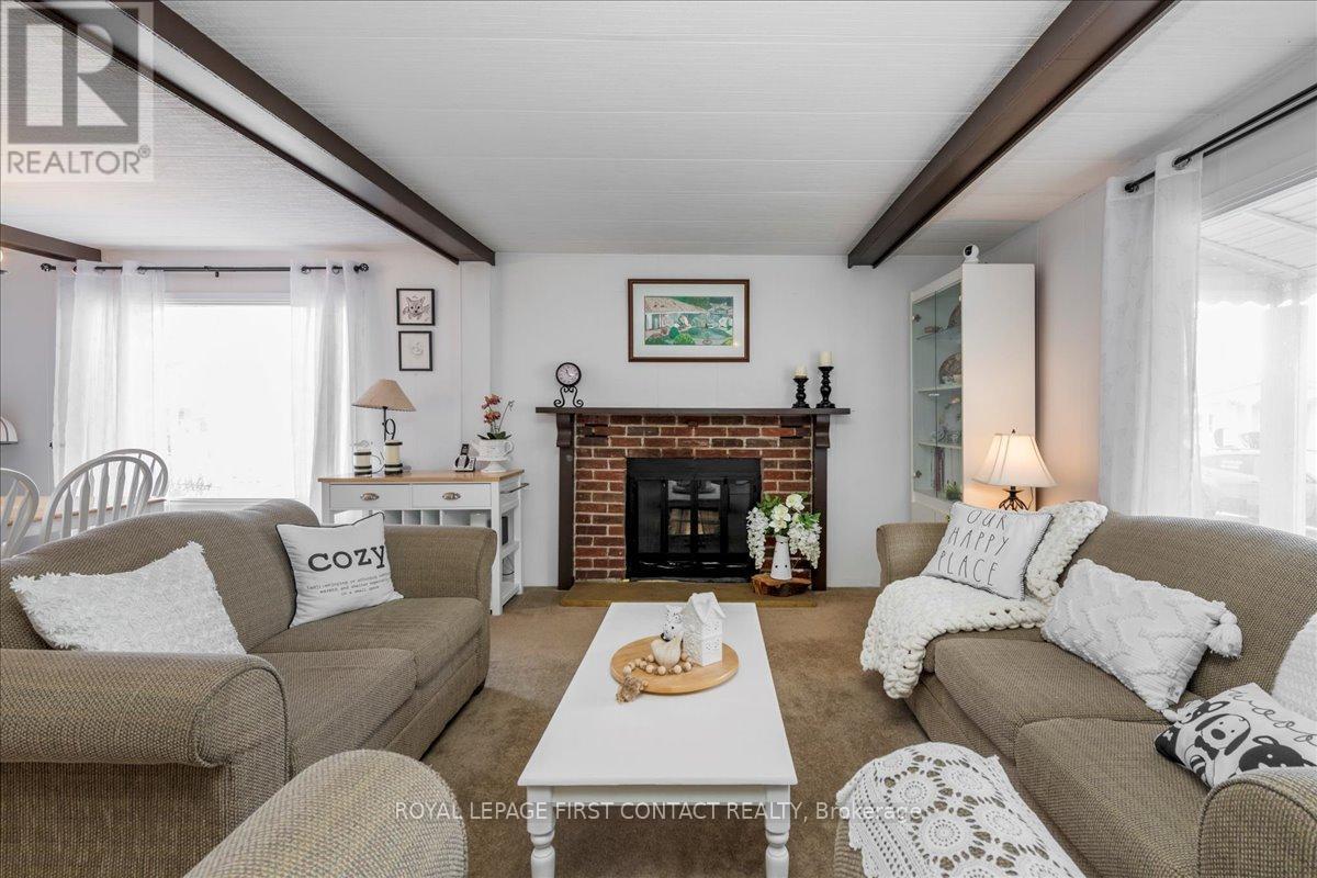












8 BONAVISTA ARM

,
Innisfil,




Ontario
L9S1P5

