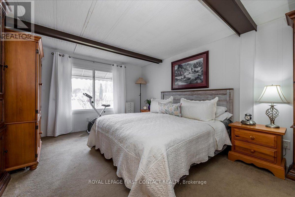 












8 BONAVISTA ARM

,
Innisfil,




Ontario
L9S1P5

