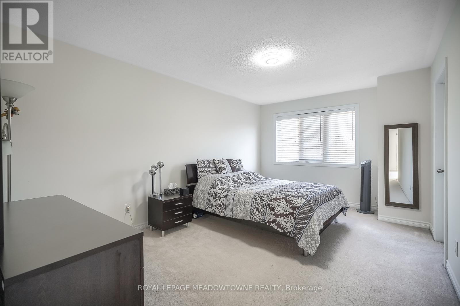 












9 MOORE'S COURT

,
Markham,




Ontario
L6B0V6

