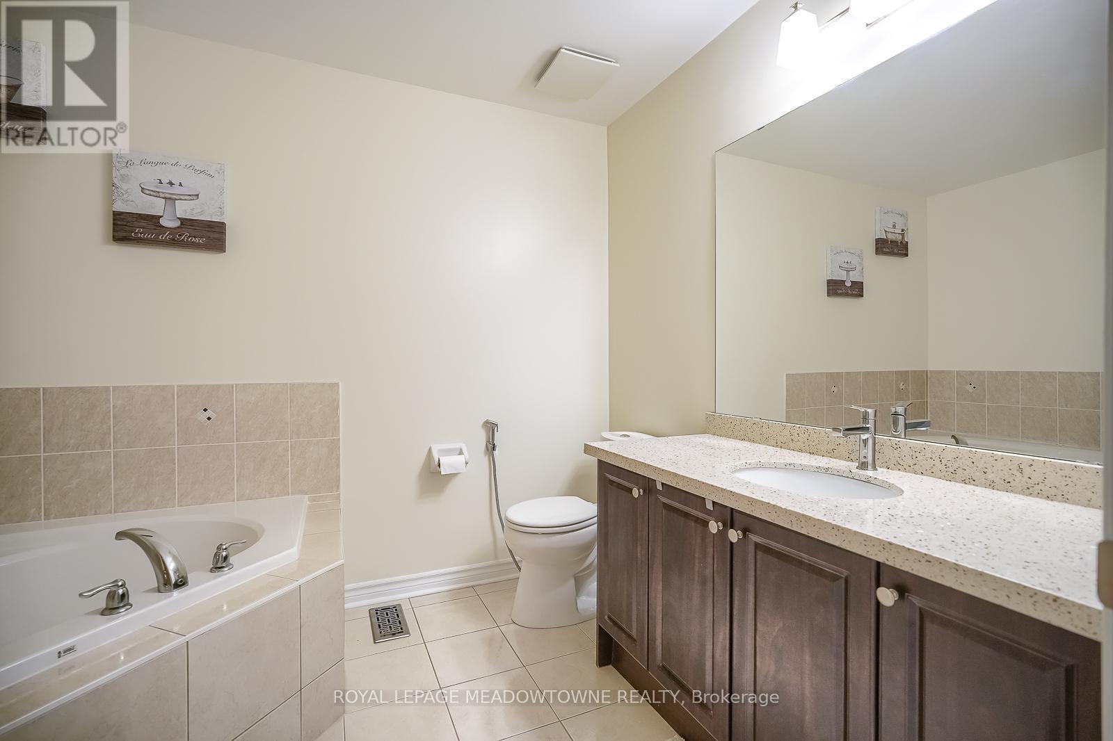 












9 MOORE'S COURT

,
Markham,




Ontario
L6B0V6

