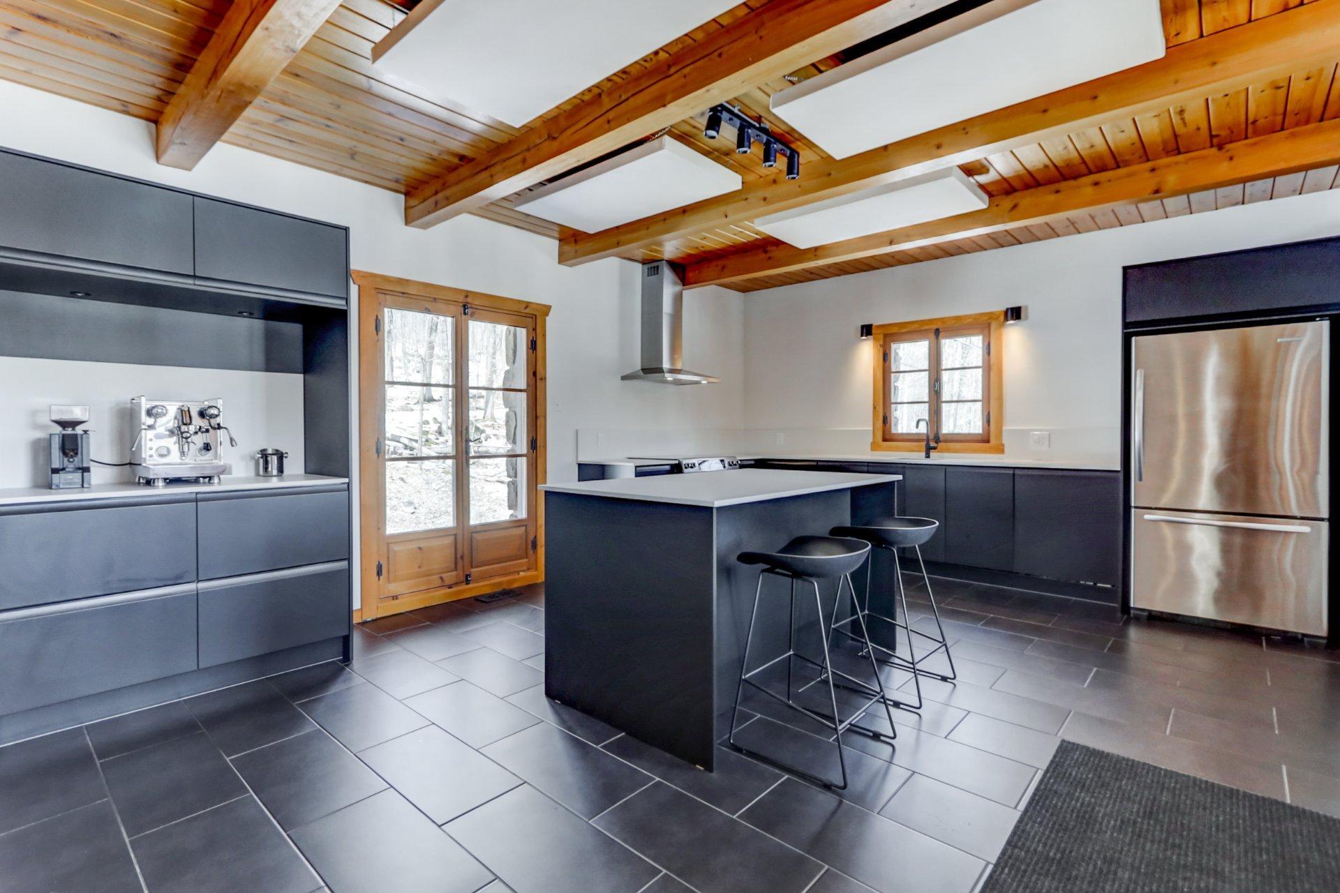 









1588


Rue Forest

,
Prévost,




QC
J0R1T0

