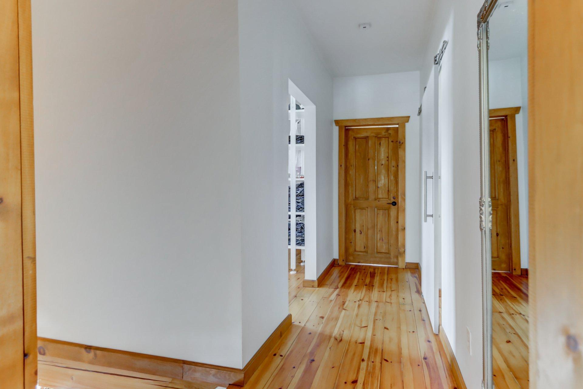 









1588


Rue Forest

,
Prévost,




QC
J0R1T0

