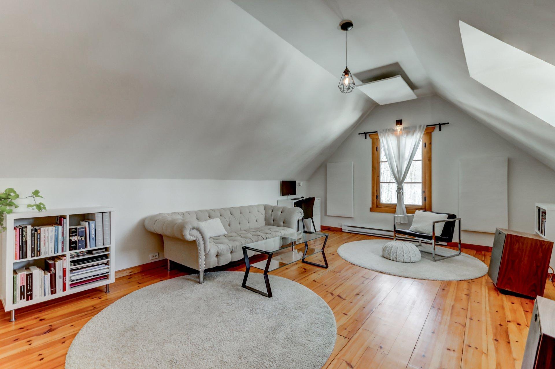 









1588


Rue Forest

,
Prévost,




QC
J0R1T0

