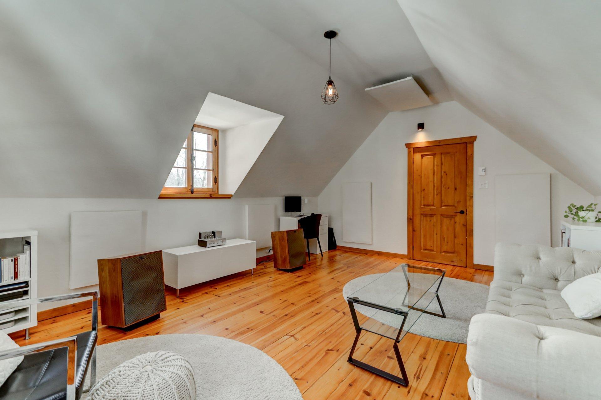 









1588


Rue Forest

,
Prévost,




QC
J0R1T0

