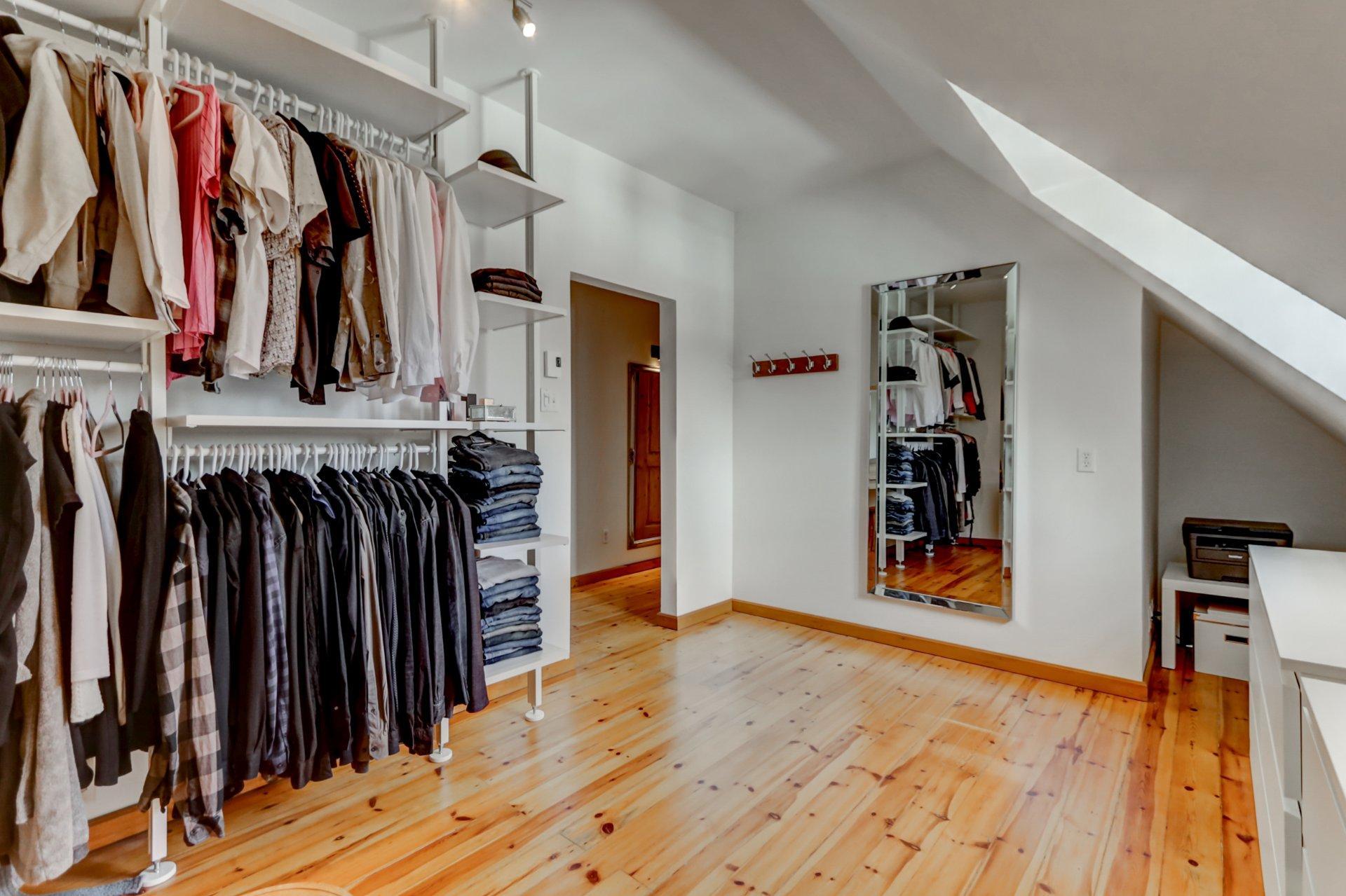 









1588


Rue Forest

,
Prévost,




QC
J0R1T0

