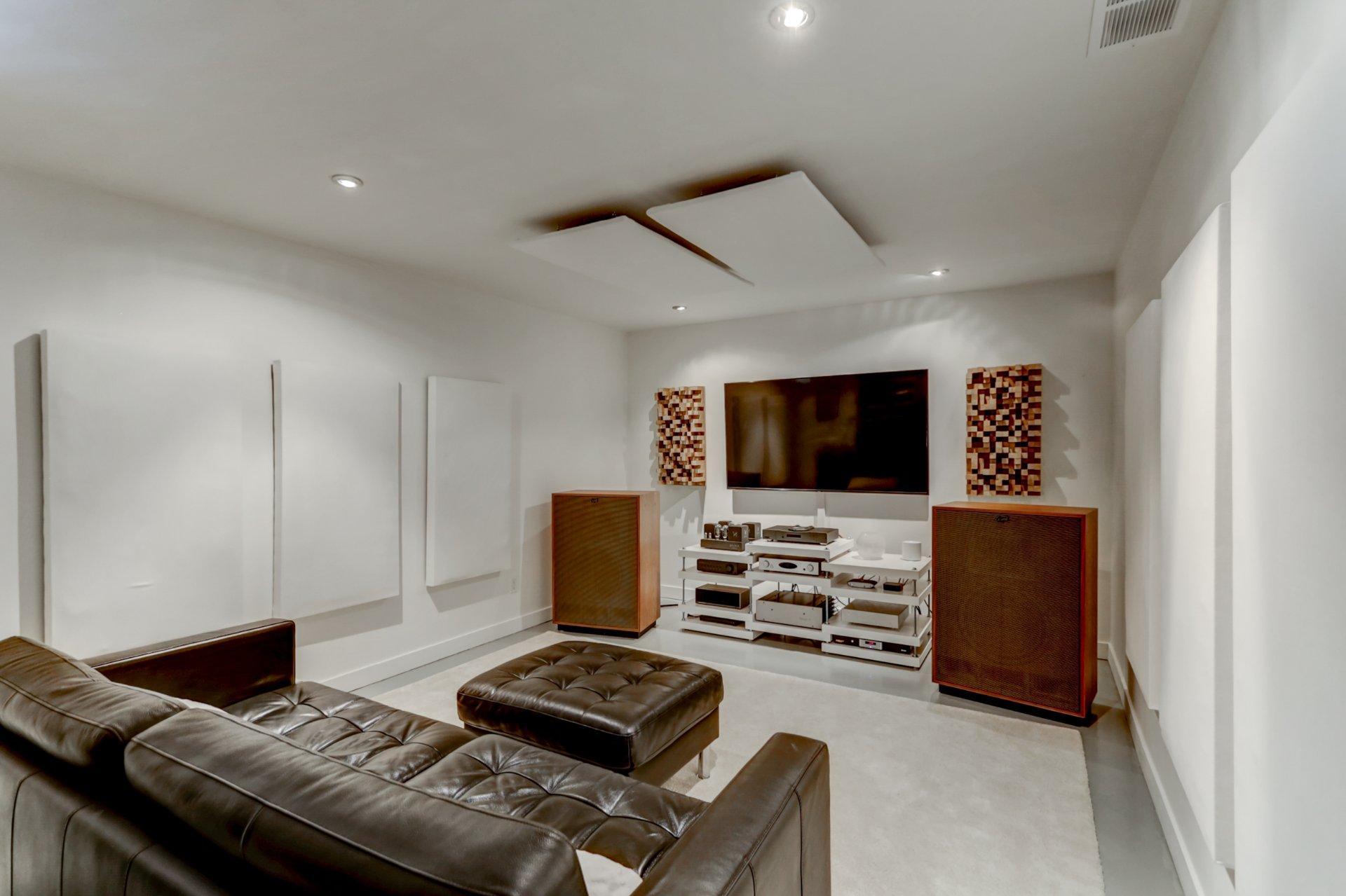 









1588


Rue Forest

,
Prévost,




QC
J0R1T0

