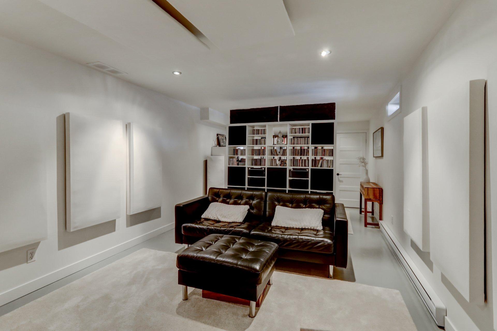 









1588


Rue Forest

,
Prévost,




QC
J0R1T0

