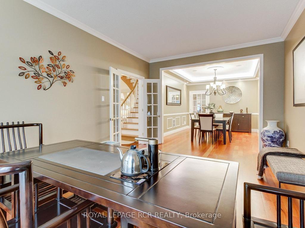 









558


Lyman

Boulevard,
Newmarket,




ON
L3X 1V8

