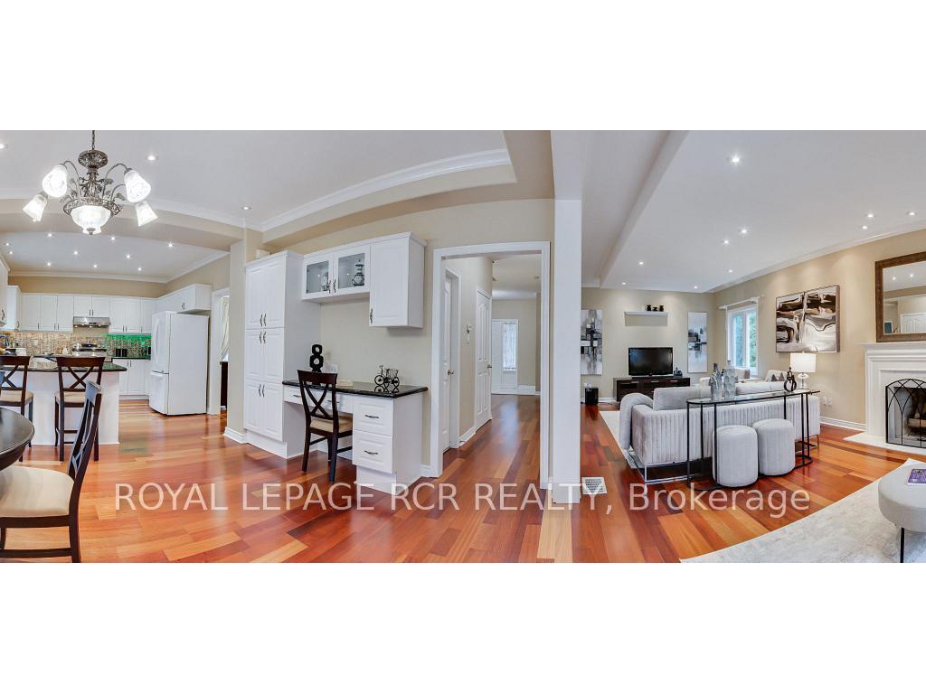 









558


Lyman

Boulevard,
Newmarket,




ON
L3X 1V8

