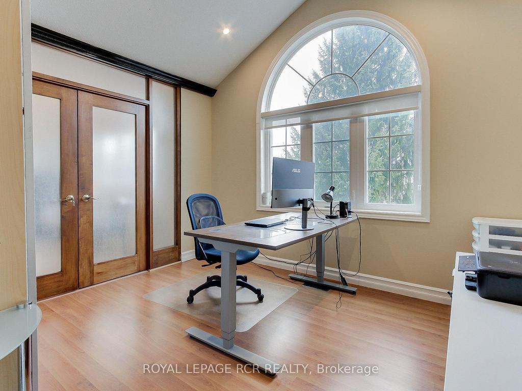 









558


Lyman

Boulevard,
Newmarket,




ON
L3X 1V8

