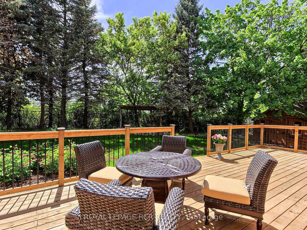 









558


Lyman

Boulevard,
Newmarket,




ON
L3X 1V8

