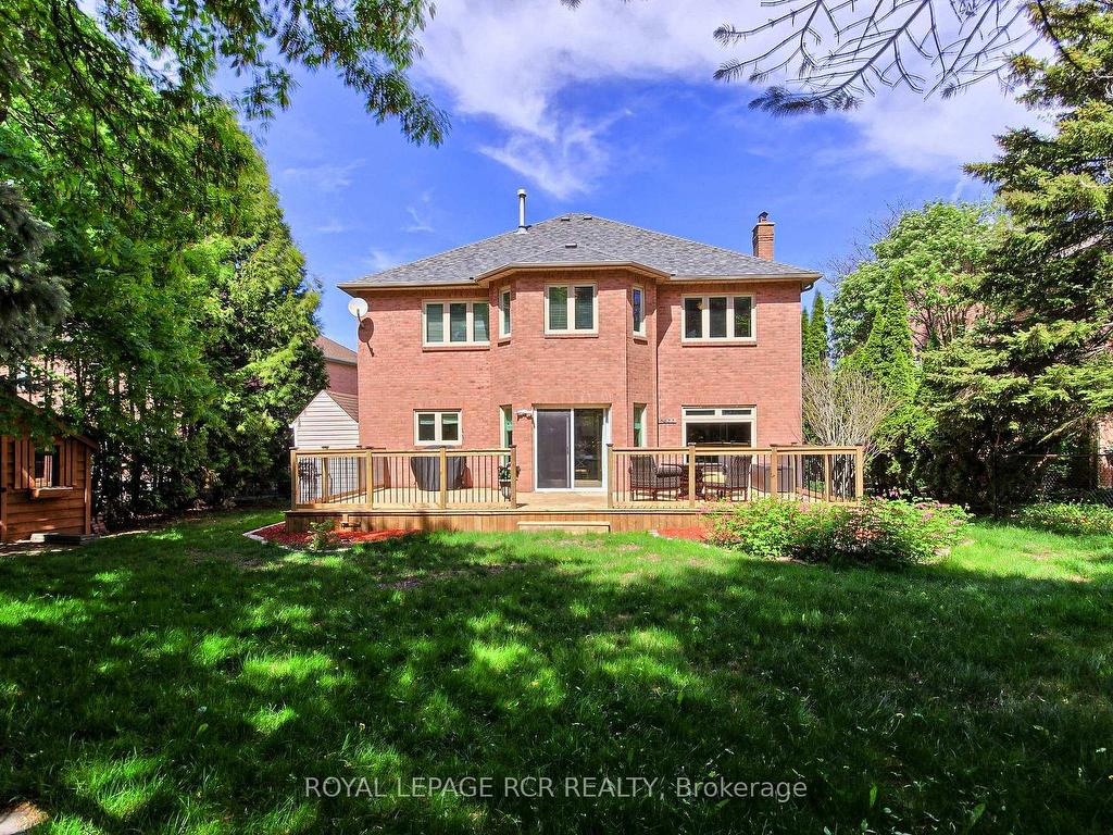 









558


Lyman

Boulevard,
Newmarket,




ON
L3X 1V8

