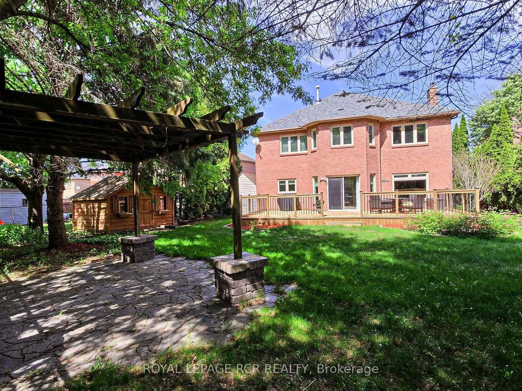 









558


Lyman

Boulevard,
Newmarket,




ON
L3X 1V8

