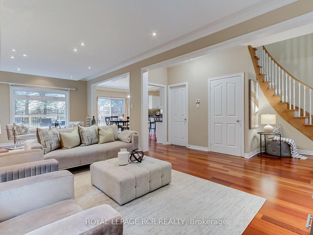 









558


Lyman

Boulevard,
Newmarket,




ON
L3X 1V8

