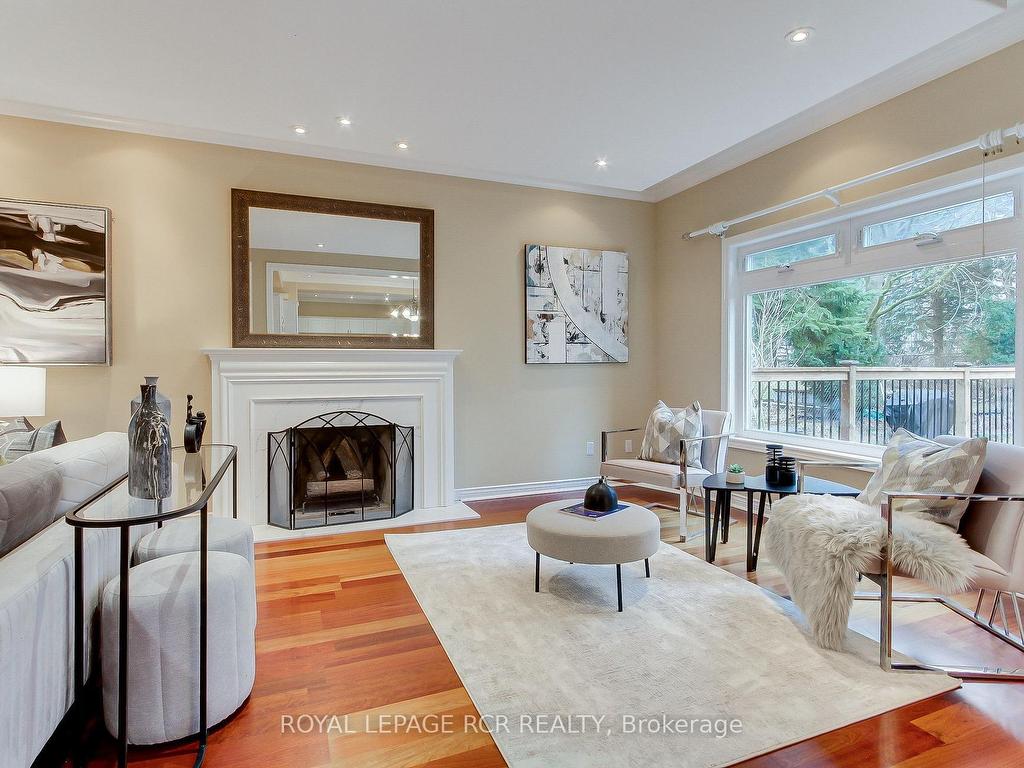 









558


Lyman

Boulevard,
Newmarket,




ON
L3X 1V8

