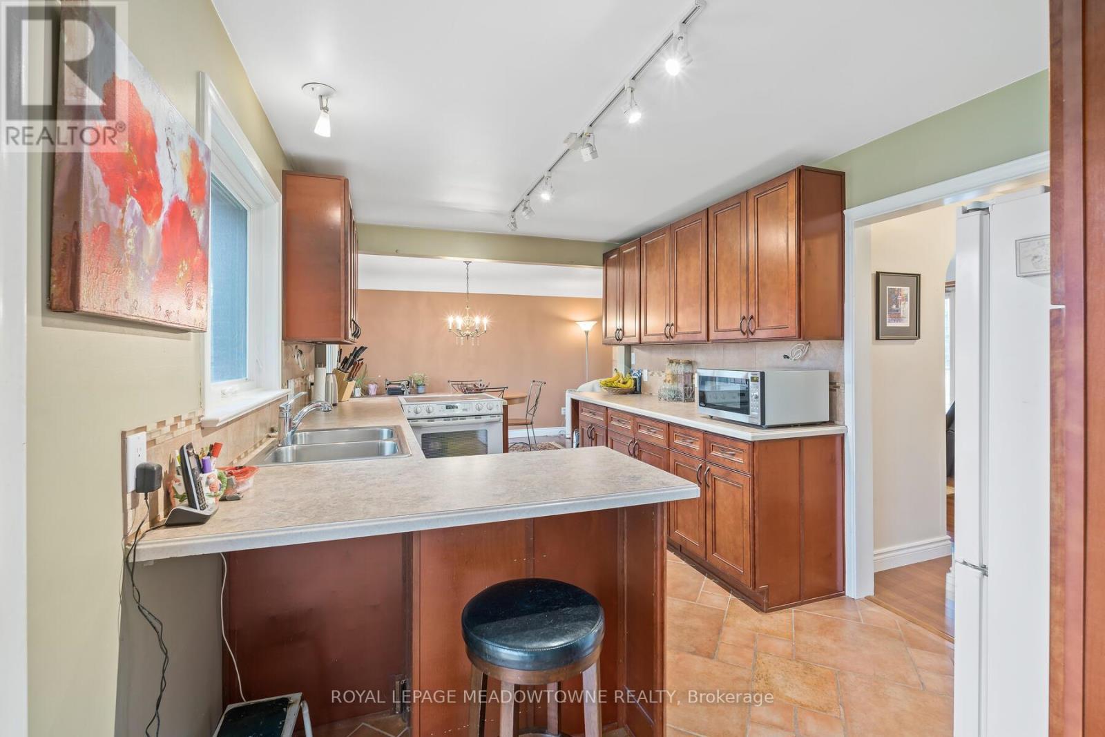 












11317 REGIONAL ROAD 25

,
Halton Hills,




Ontario
L7J2M1

