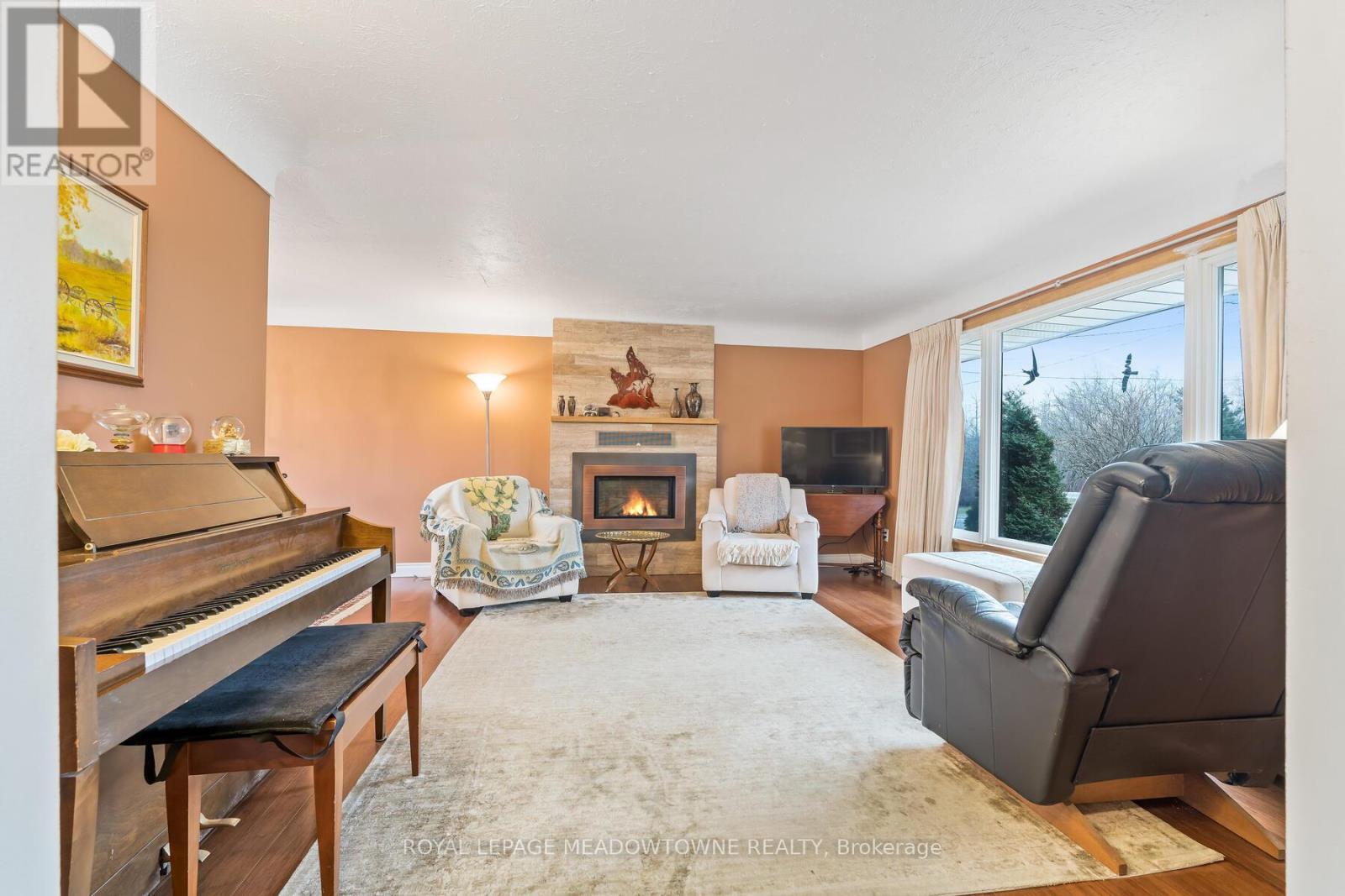 












11317 REGIONAL ROAD 25

,
Halton Hills,




Ontario
L7J2M1

