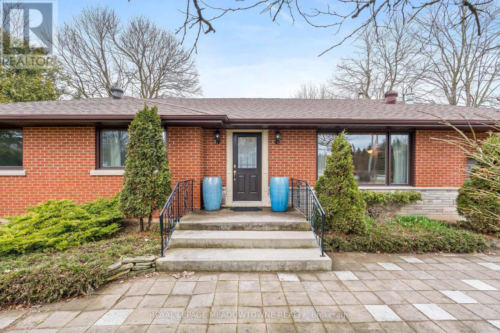 












11317 REGIONAL ROAD 25

,
Halton Hills,




Ontario
L7J2M1


