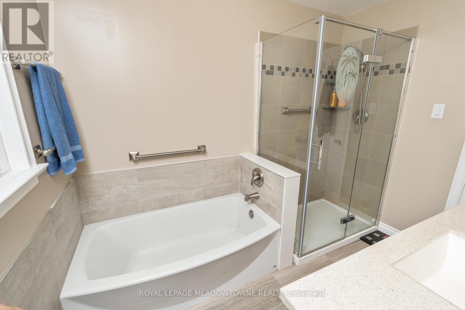 












11317 REGIONAL ROAD 25

,
Halton Hills,




Ontario
L7J2M1


