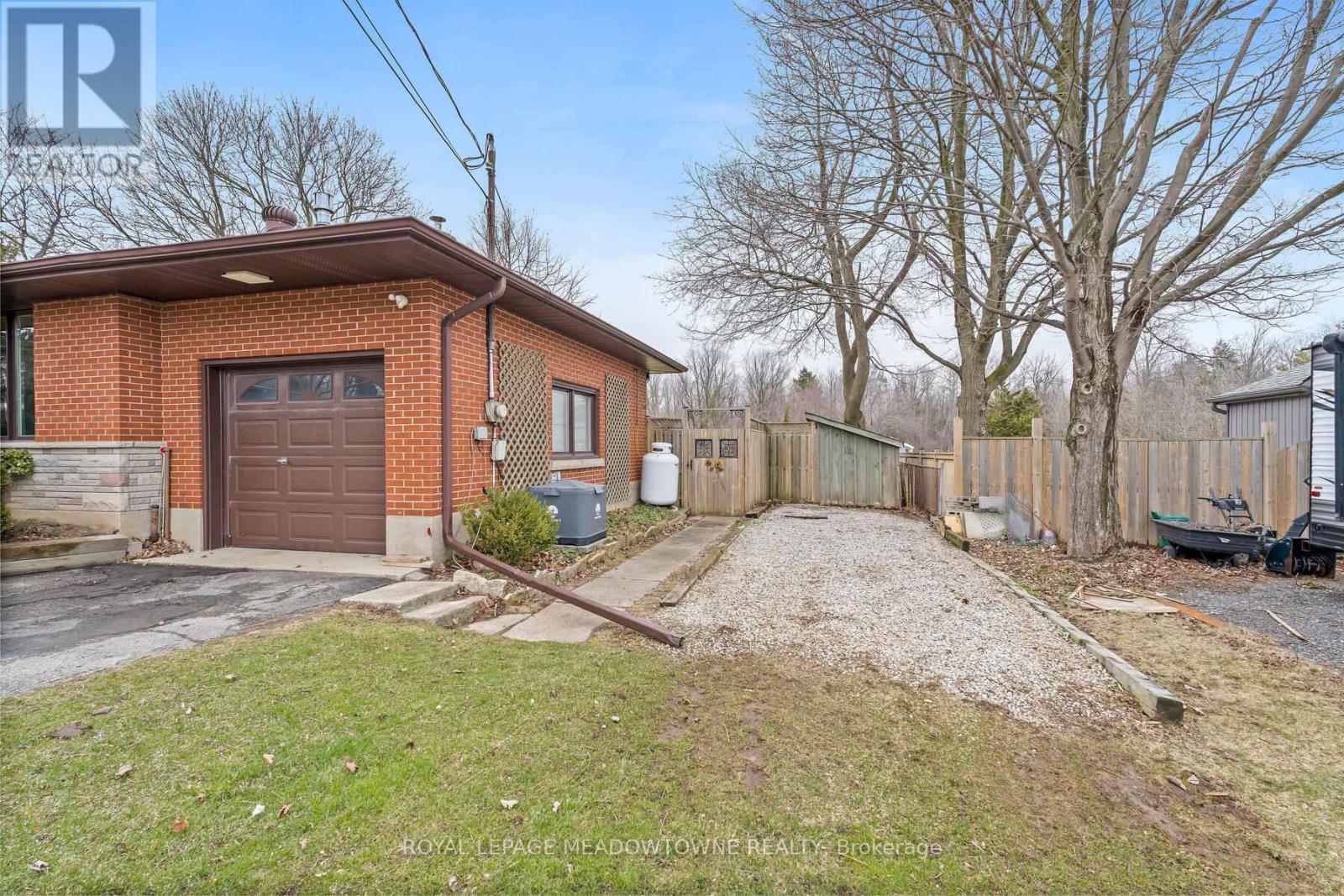 












11317 REGIONAL ROAD 25

,
Halton Hills,




Ontario
L7J2M1

