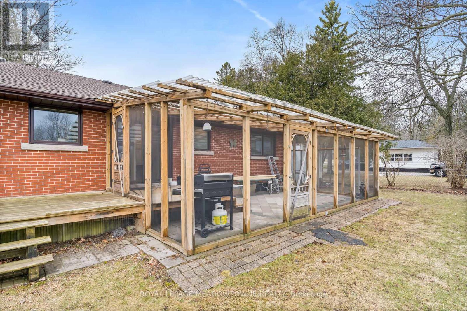 












11317 REGIONAL ROAD 25

,
Halton Hills,




Ontario
L7J2M1

