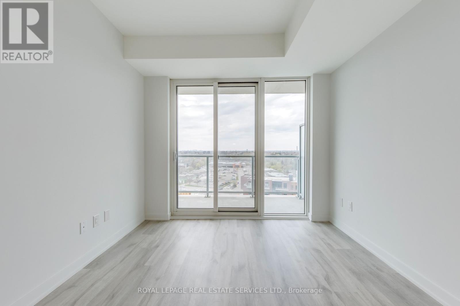 












1115 - 220 MISSINNIHE WAY

,
Mississauga,




Ontario
L5H0A9

