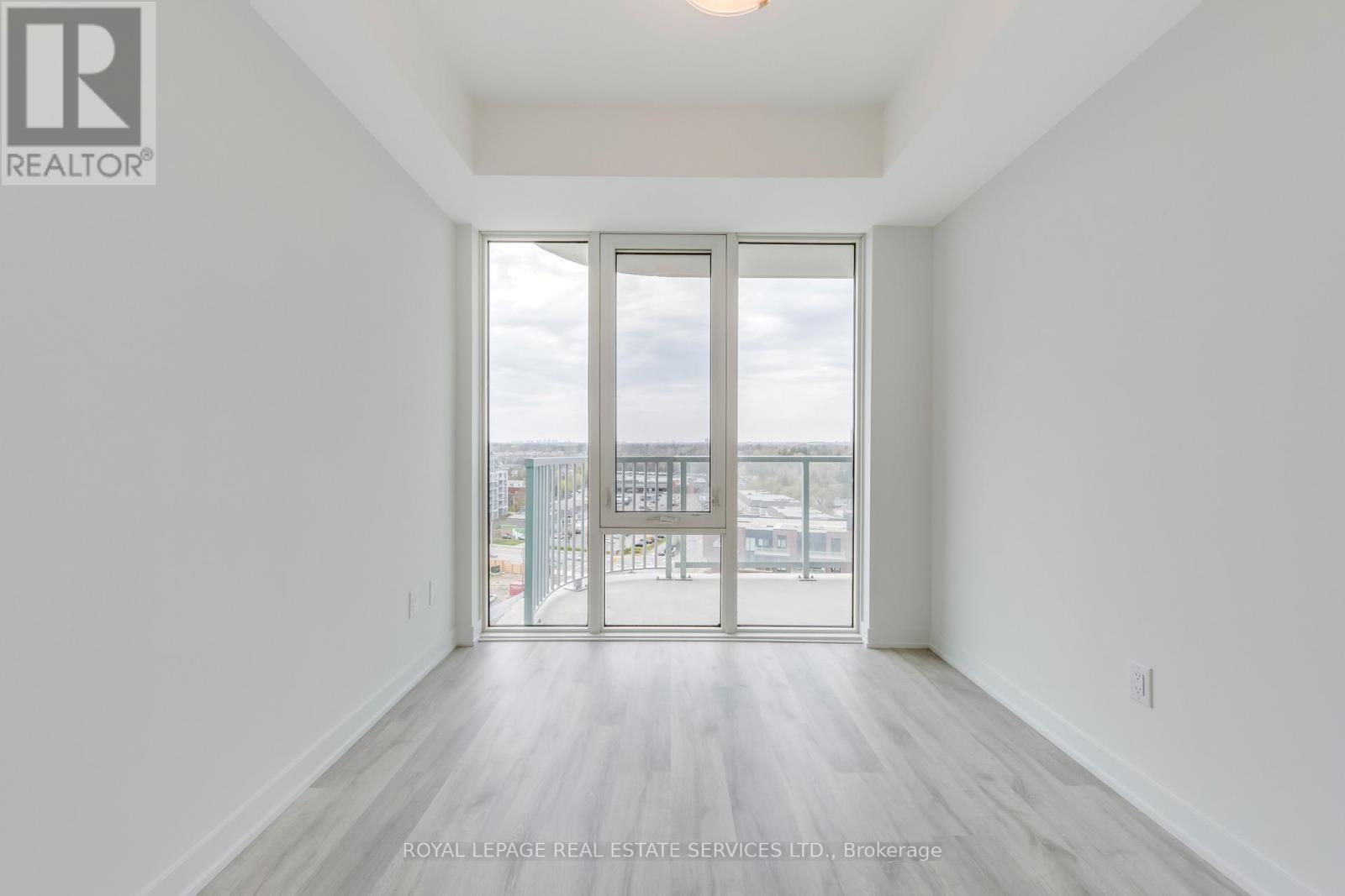 












1115 - 220 MISSINNIHE WAY

,
Mississauga,




Ontario
L5H0A9

