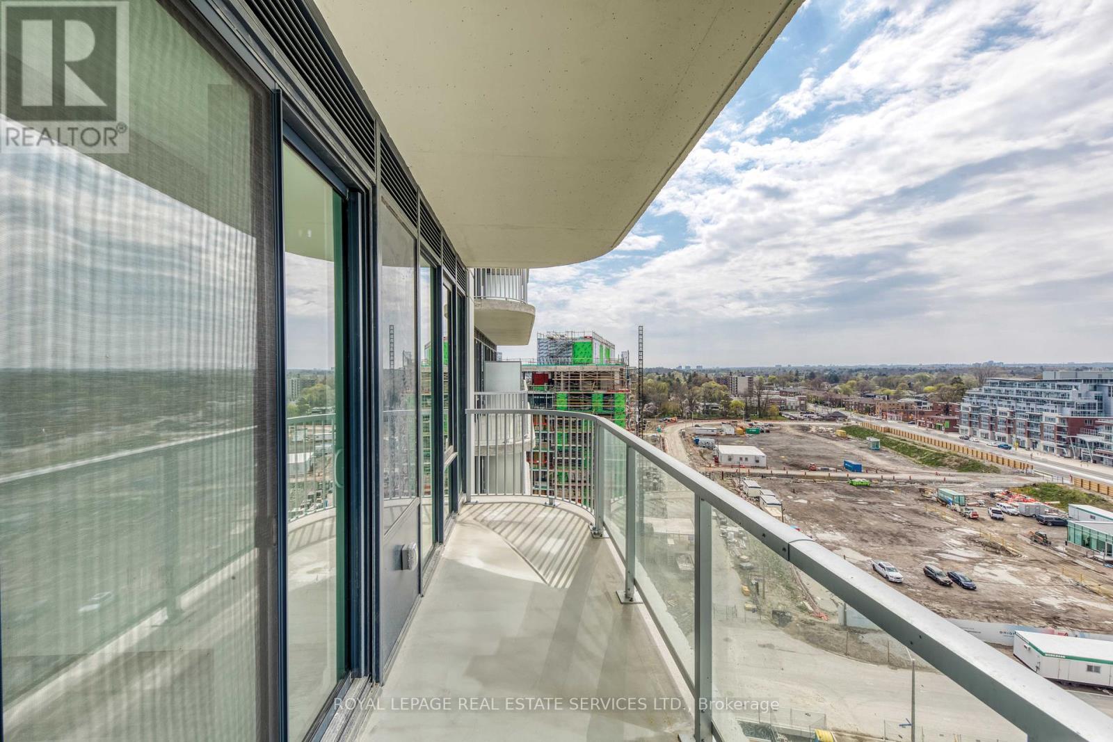 












1115 - 220 MISSINNIHE WAY

,
Mississauga,




Ontario
L5H0A9

